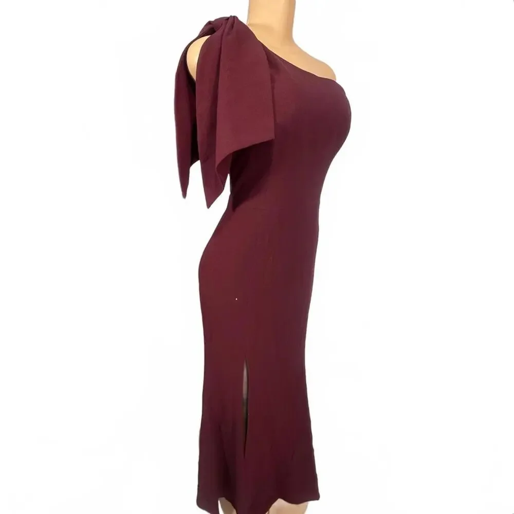 Dress the Population stunning burgundy